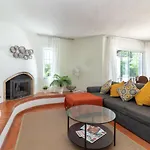 Casa Cinquenta E Um * Carvoeiro (Lagoa)